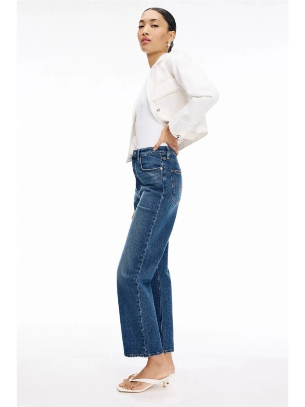 Levi's Ribcage Straight Ankle Jeans - Picture 5 of 9